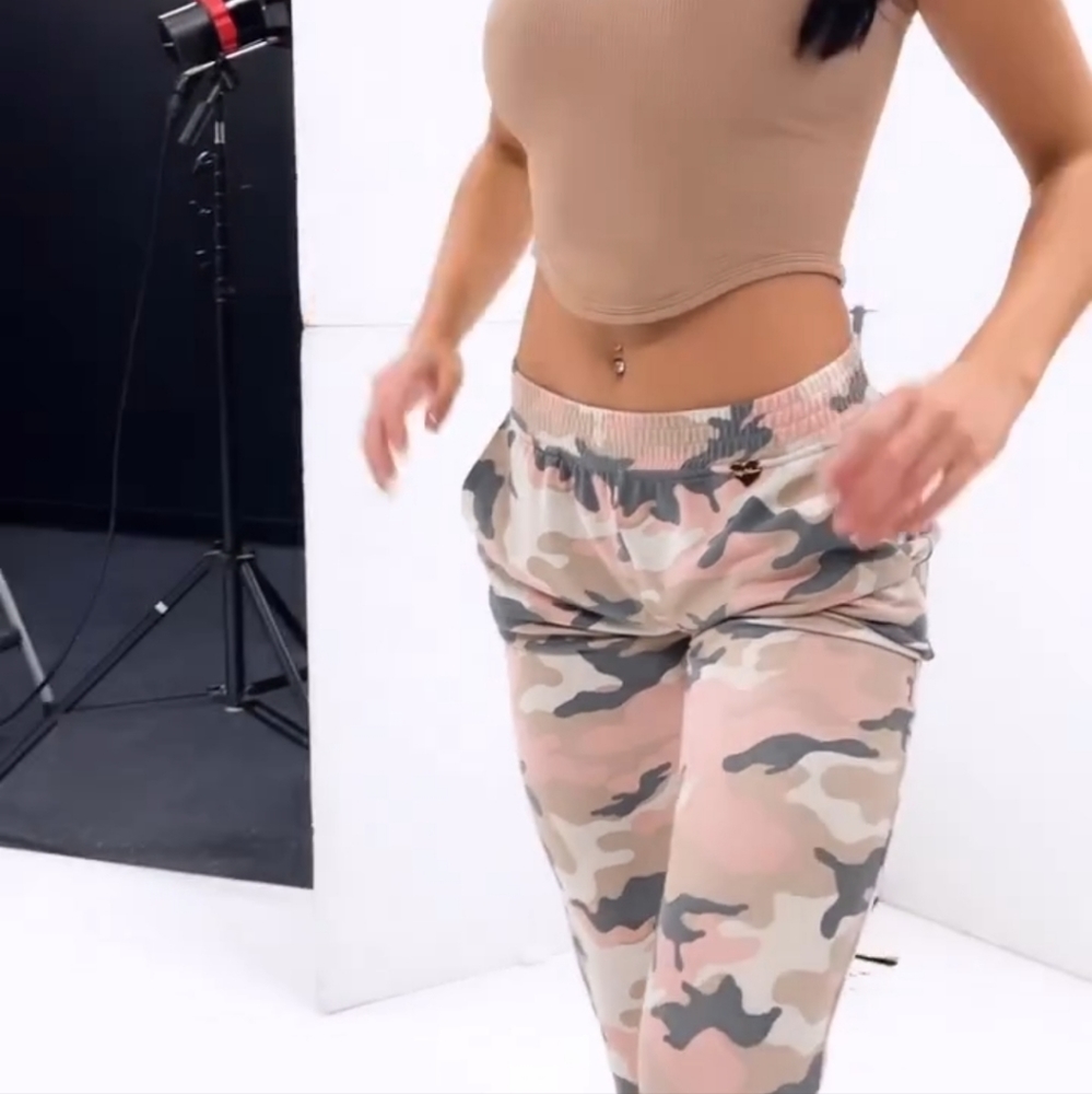 Pink camo Joggers